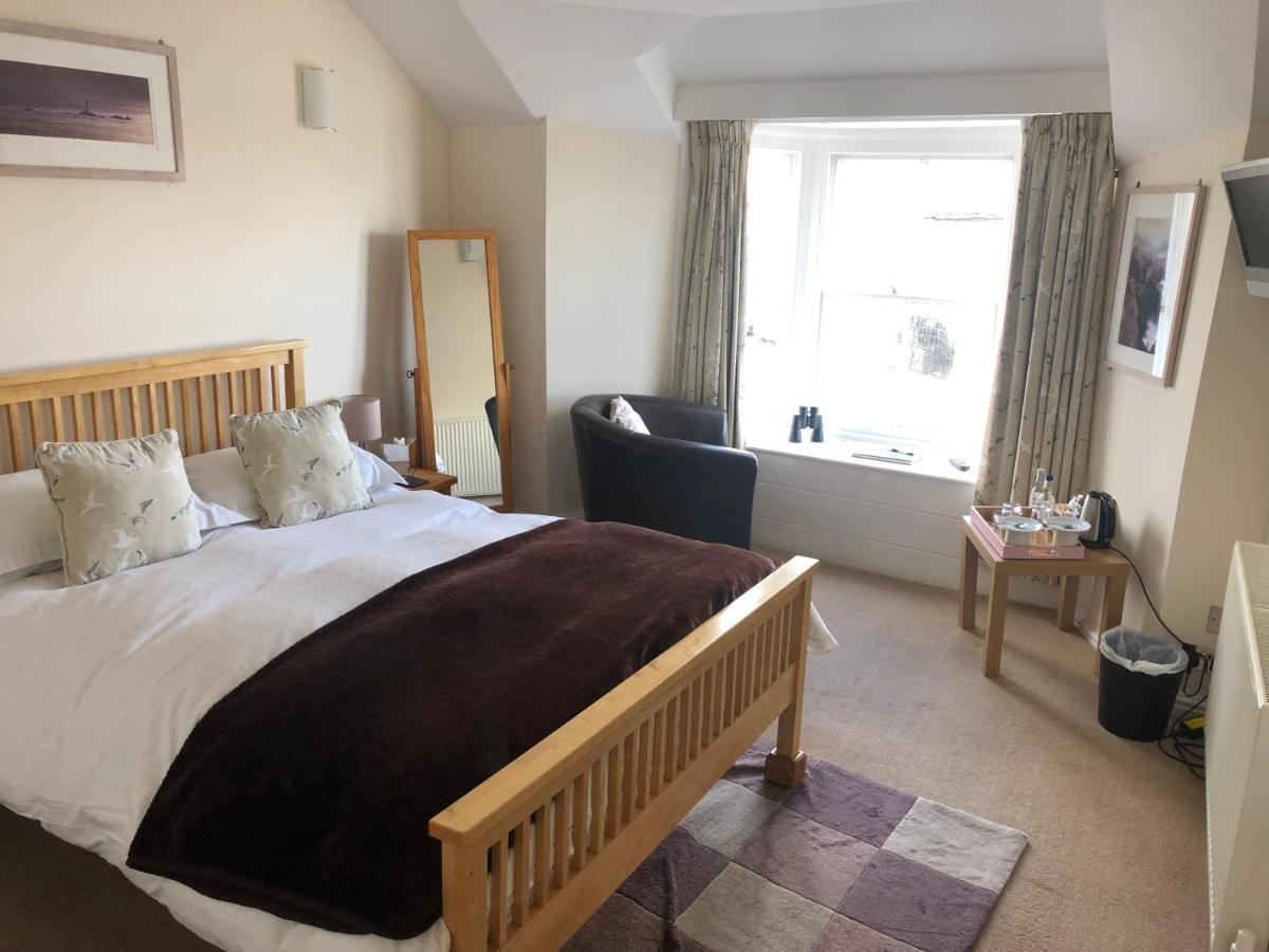 The Dolphin Tavern 3*