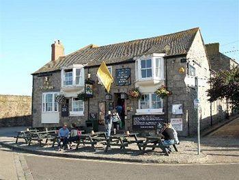 The Dolphin Tavern Estalagem